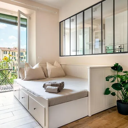 Novolino With Balcony Apartment Florence